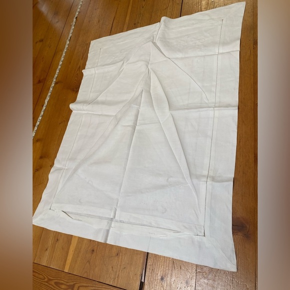 Vintage Linen Pillowcase - Picture 6 of 8